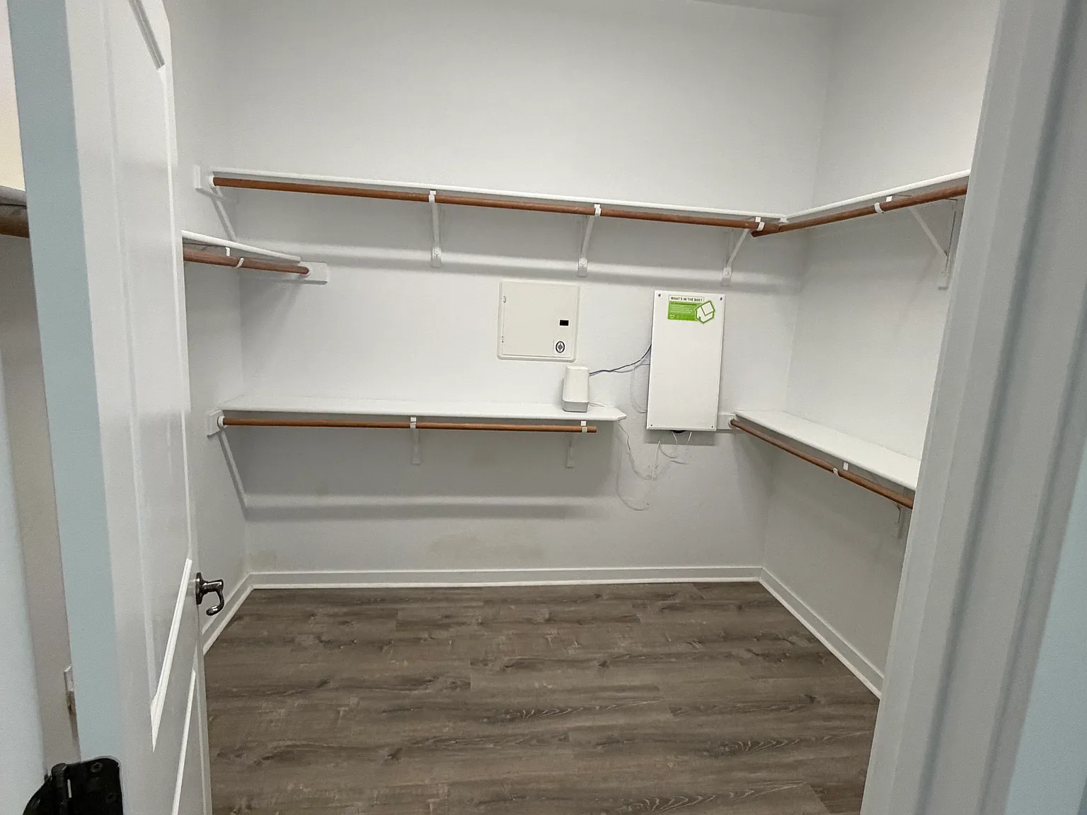 3 bed, 1842 sqft, $4,195 — Photo 4