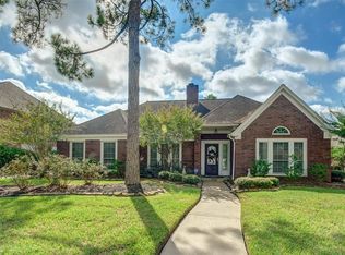 16123 Rainbow Lake Rd, Houston, TX 77095
