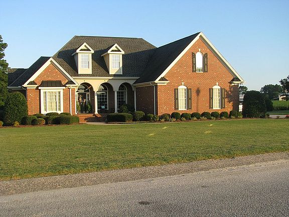 5th image of 11 Willowcroft Ct