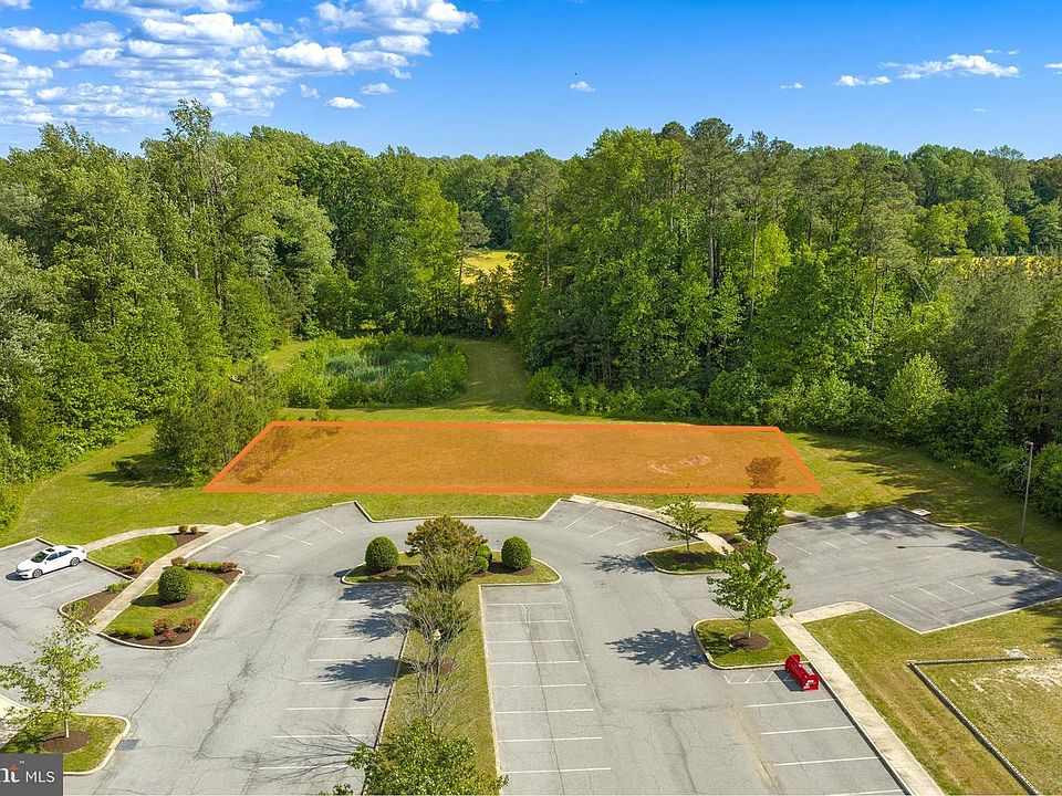1st image of 6504 Deer Pointe Dr