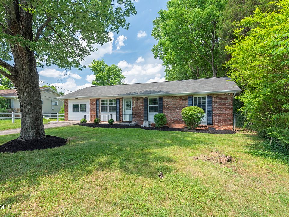 1st image of 8432 Falcon Dr