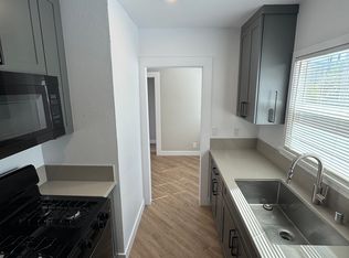 5416 Carlton Way APT 3, Los Angeles, CA 90027