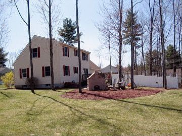 2nd image of 11 Opal Ln