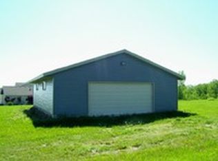 171 Rice City Cir, Darwin, MN 55324