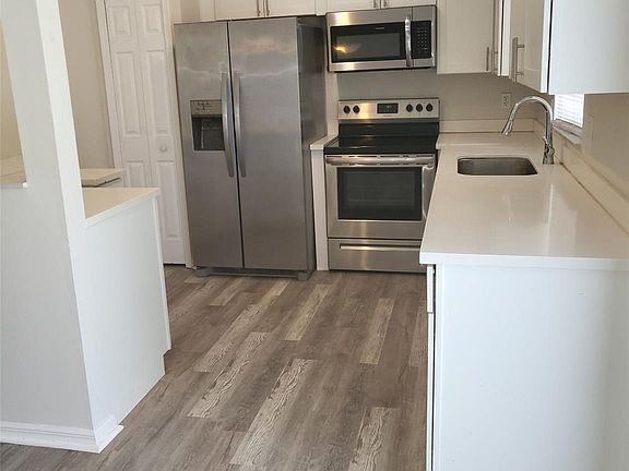 3rd image of 2104 SE Stargrass St