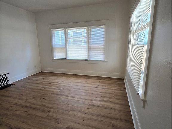 2nd image of 209 S Birch St #B