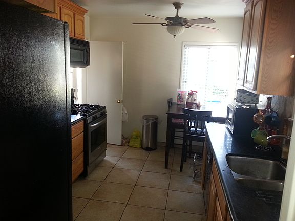 4th image of 15267 Jenkins Dr