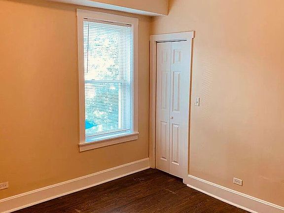 5th image of 2046 E 73rd St #3W