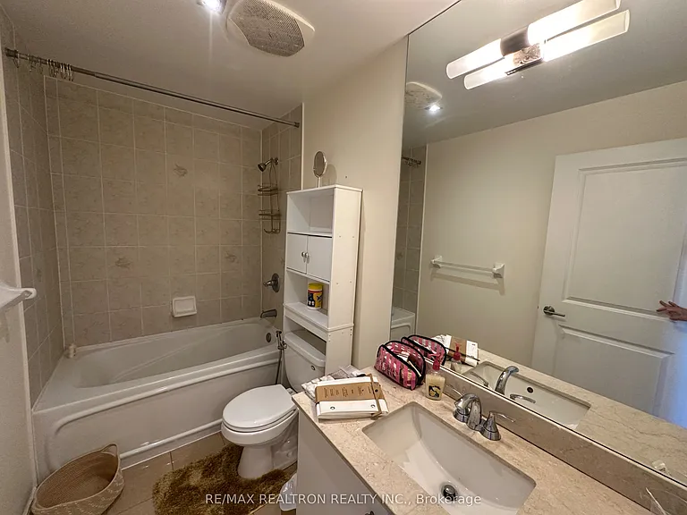 18 Yorkville Ave #1601 — Photo 3