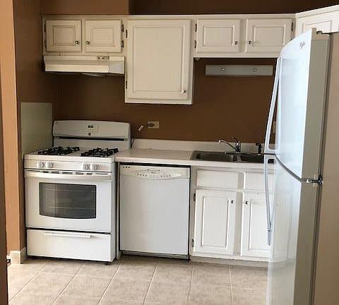 Big Kitchen with new ceramic tiles