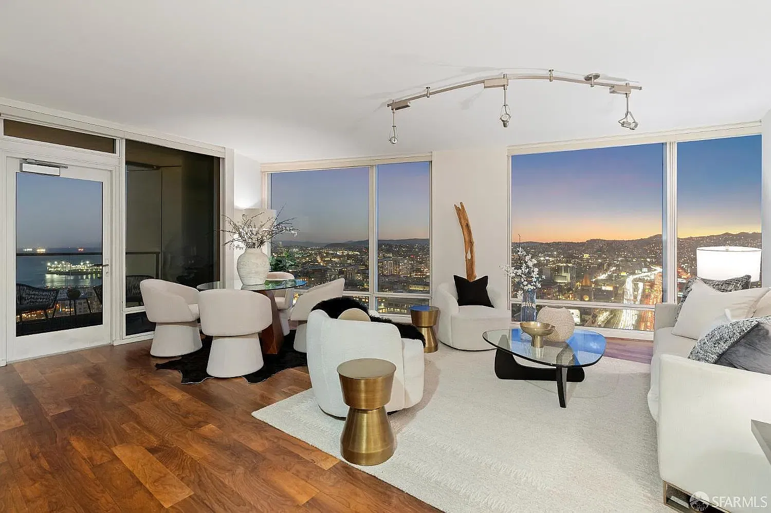 2 bed, 1300 sqft, $9,500 — Photo 1