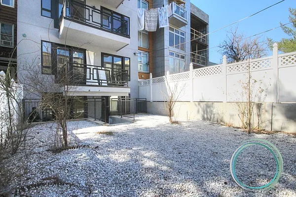 Rented by Rentopia | media 8