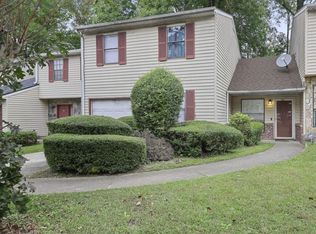 1006 Pine Tree Trl, Atlanta, GA 30349