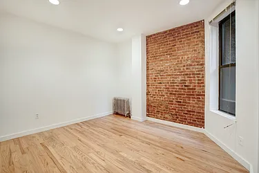 Rented by Algin Management