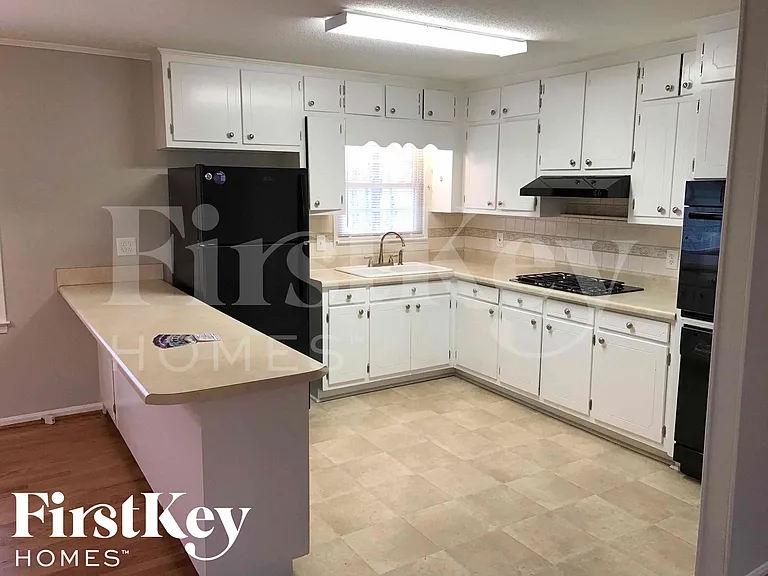 147 Shady Lane Cir — Photo 5