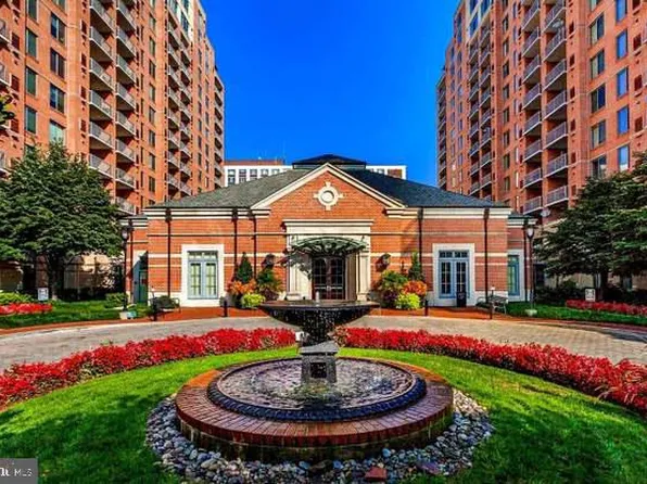11710 Old Georgetown Rd APT 527, North Bethesda, MD 20852