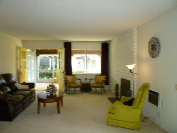 5th image of 16752 Meandro Ct