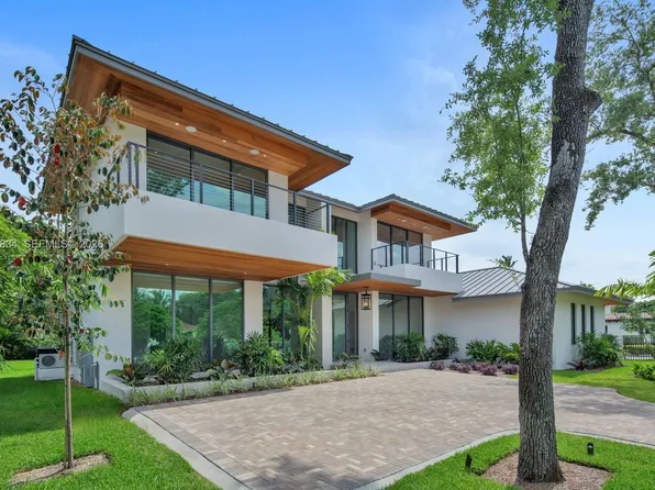 5890 SW 82nd St, South Miami, FL 33143