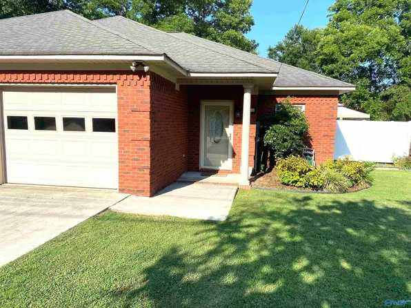 230 S Church St, Boaz, AL 35957