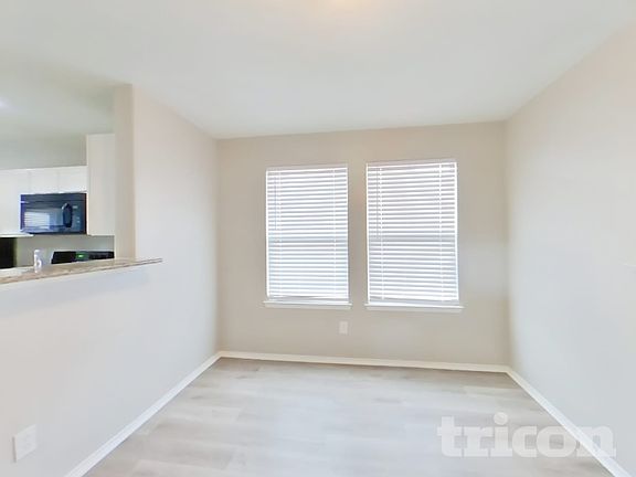 4th image of 50 Larkspur Dr