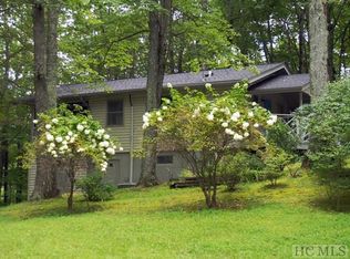 119 Squirrel Run Rd, Lake Toxaway, NC 28747