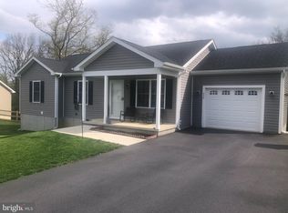 246 Hannah Ln, Bunker Hill, WV 25413