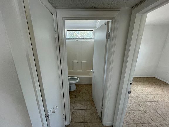 2nd image of 5250 Hemlock Dr