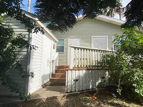 2nd image of 756 E Clam Cir