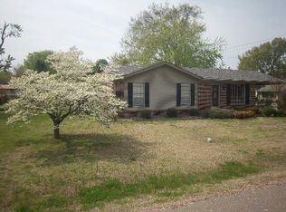 101 Nance Cir, Paris, TN 38242