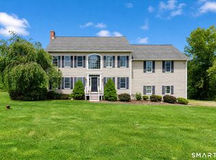 42-B Great Ring Road, Newtown, CT 06482