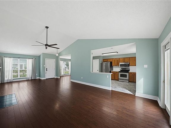 4th image of 6329 Farrel Dr