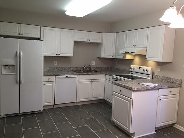 1st image of 1871 Ivystone Ct