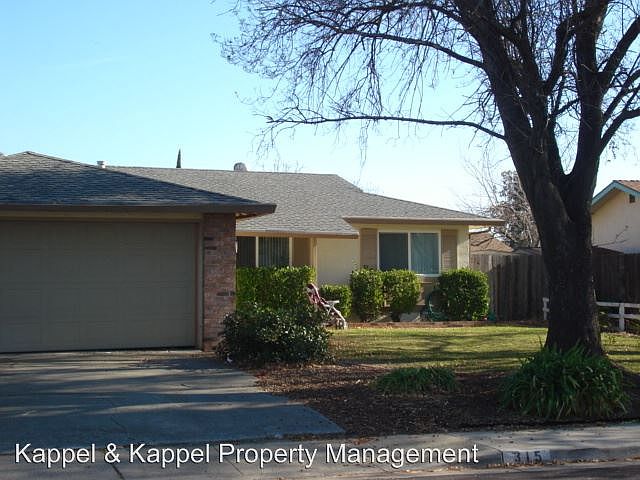 1st image of 315 Bowline Dr