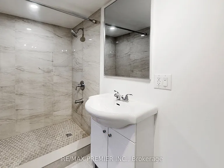 47 Amsterdam Ave #BASEMENT — Photo 12
