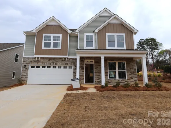 1735 Boulder Ridge Dr, Gastonia, NC 28052