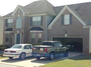 112 Courtneys Ln, Fayetteville, GA 30215