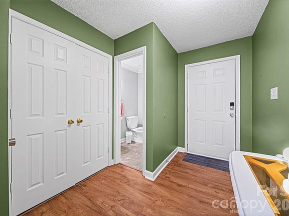 3rd image of 1309 Winding Branch Ct