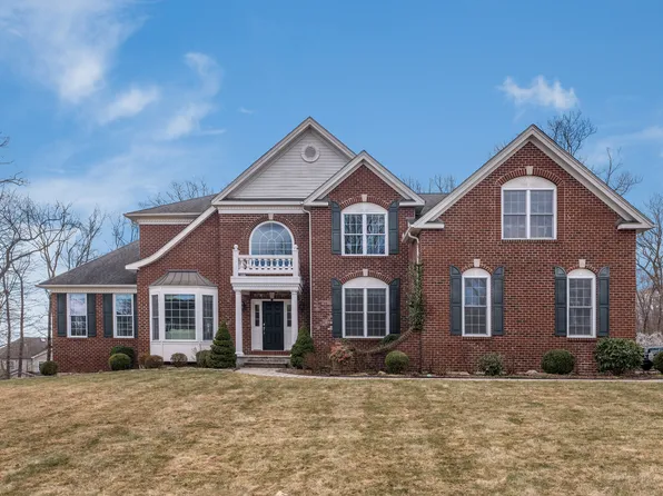 9 Weatherstone, Avon, CT 06001