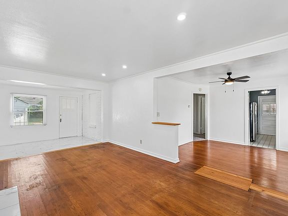 4th image of 2512 NW 32nd St