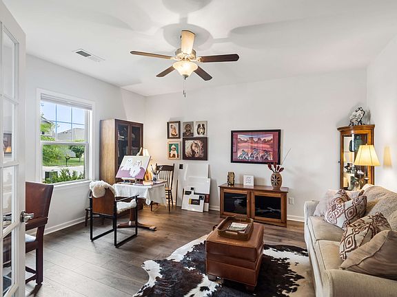 5th image of 3005 Bishop Ln