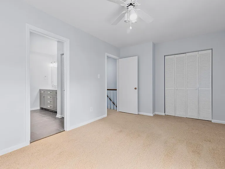 5702 Three Oaks Dr — Photo 23