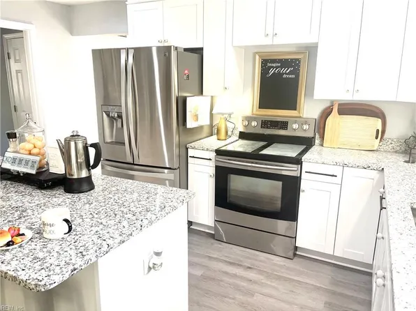 114 Aylwin Rd, Portsmouth, VA 23702