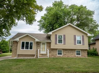 211 5th St NW, Mitchellville, IA 50169