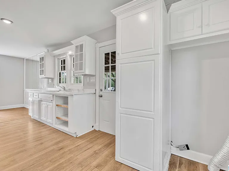 3027 Cora Ave — Photo 15
