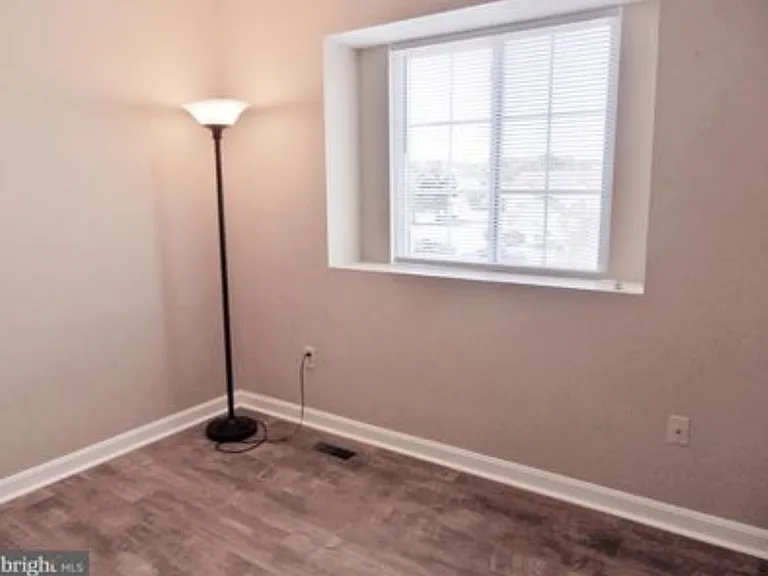 22570 Lower Kells Ln — Photo 16