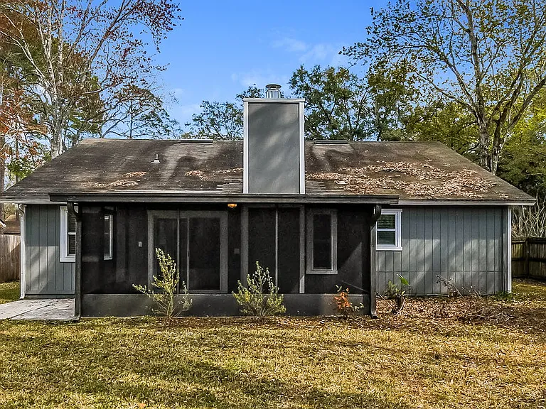 8136 Honeysuckle Ln — Photo 16