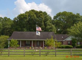 386 Mill Pond Cir, Hahira, GA 31632
