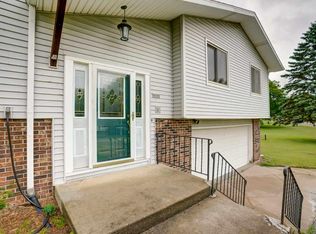 5602 Sheil Dr, Oregon, WI 53575