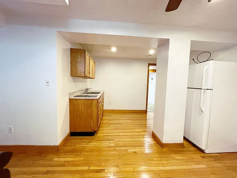 86 Chestnut St — Photo 16