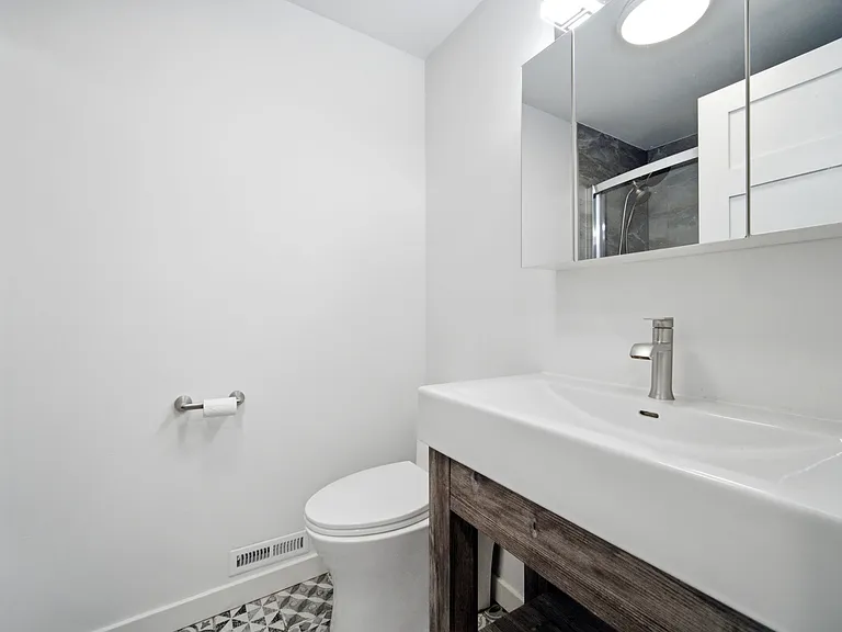 5864 Oval — Photo 23